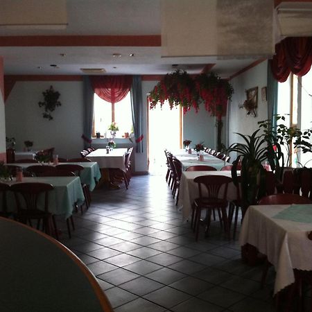 Zur Burg Eltz Otel Moselkern Dış mekan fotoğraf